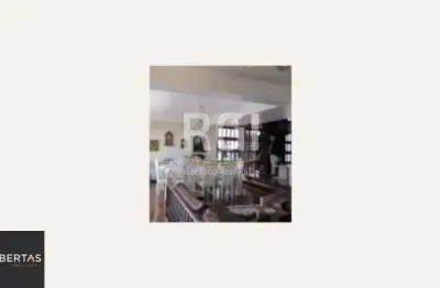 Casa para Venda - 800m², 4 dormitórios, sendo 3 suites, 6 vagas - Vila Conceição