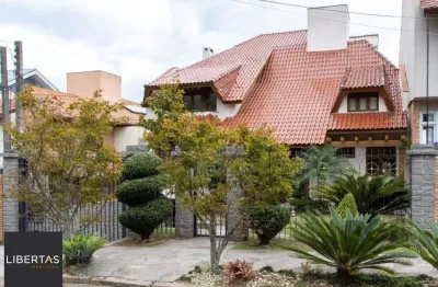 Casa para venda com 4 dormitórios, sendo 2 suites e 4 vagas no bairro jardim isabel