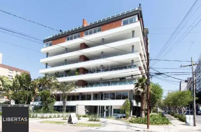 Cobertura para venda - 230.43m², 3 dormitórios, sendo 3 suites, 2 vagas - menino deus