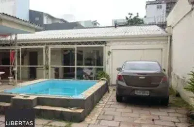 Casa para venda - 330m², 5 dormitórios, sendo 1 suites, 7 vagas - menino deus