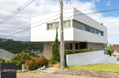 Luxuosa casa em condomínio de alto padrão com vista para guaiba