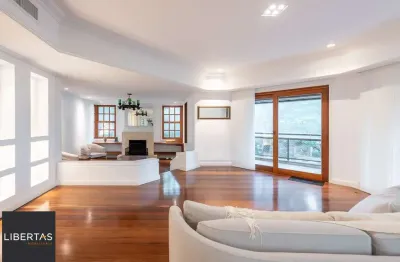 Vende-se apartamento de 309,10m² com 3 suítes e 3 vagas de garagem no bairro auxilidora