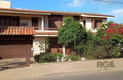 Casa 3 dormitórios, 1 suíte, vaga de garagem, bairro princesa izabel