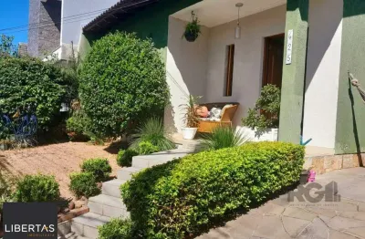 Casa 3 dormitórios, 1 suíte, vaga de garagem, bairro parque da matriz