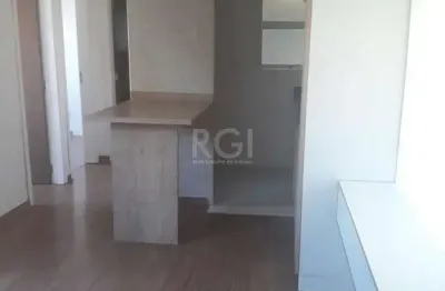 Belo apartamento de 02 dorm. com piso laminado, e móveis planejados !!!!