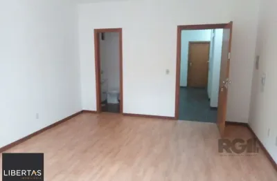 Sala comercial desocupada, no bairro centro histórico, em porto alegre, rs