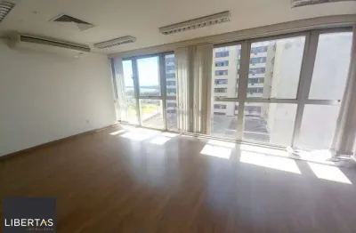 Sala comercial à venda na Rua Chaves Barcelos, 27, Centro Histórico, Porto Alegre