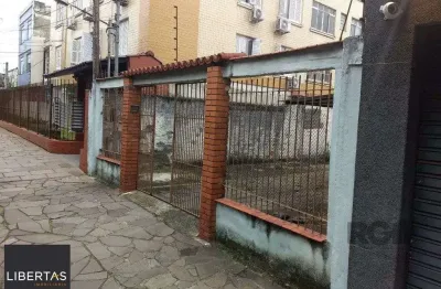 Terreno comercial à venda na Travessa Azevedo, 173, Floresta, Porto Alegre