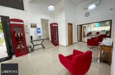 Prédio comercial 225m², com 5 lojas individuais, pé direito alto - ótima localização na vila conceição.