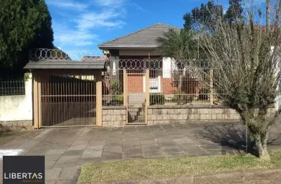 Casa de 168m² - 3 dormitórios, 3 vagas no bairro nonoai