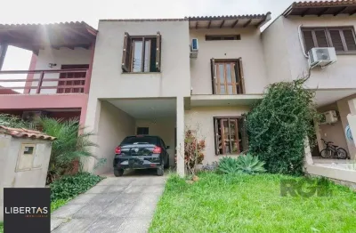 Casa em condomínio, 166m² - 3 dormitórios, 2 vagas no bairro guarujá