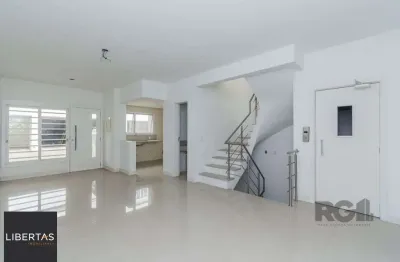 Excelente casa em condomínio de 251m² com 3 suítes e elevador!