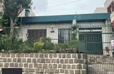 Casa com 3 quartos à venda na Rua Doutor Aurélio Py, 260, Medianeira, Porto Alegre