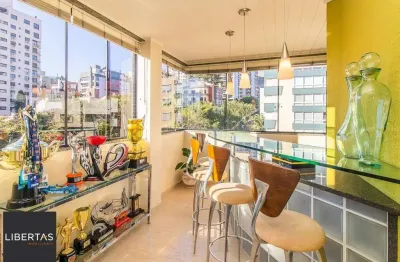 Vende-se apartamento mobiliado com 3 quartos e 134 m² - mont serrat
