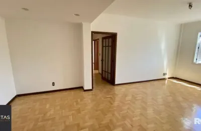 Apartamento com 3 quartos à venda na Avenida João Pessoa, 437, Farroupilha, Porto Alegre