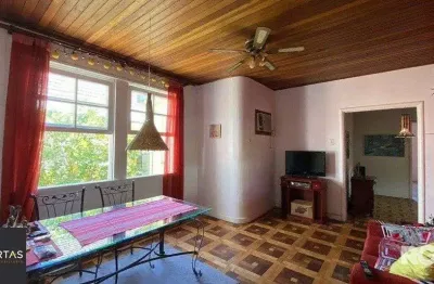 Ótimo apartamento 3 dormitorios de frente com sacada próximo a redenção