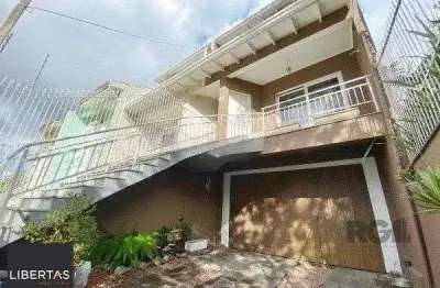 Vende-se belo sobrado com 3 quartos com suíte e 3 vagas cobertas - 182m² - vila ipiranga