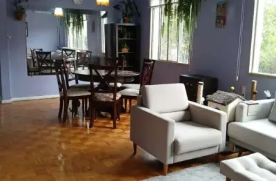 Apartamento com 2 dormitórios e 1 vaga de garagem no bairro floresta.