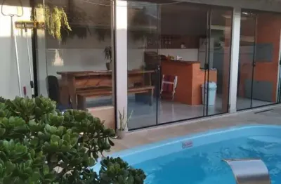 Casa com 3 quartos à venda na Rua Condores, 264, Jardim Algarve, Alvorada