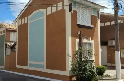 Casa em condomínio de 4 quartos vaga e infra estrutura