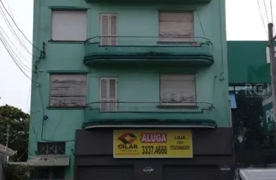 Barracão / Galpão / Depósito à venda na Avenida Cristóvão Colombo, 2400, São João, Porto Alegre