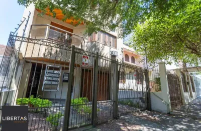 Apartamento com 2 dormitórios (1 suíte) e 1 vaga no bairro bela vista