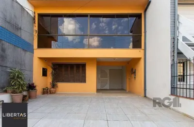 Casa com 4 quartos à venda na Rua Damasco, 38, Azenha, Porto Alegre