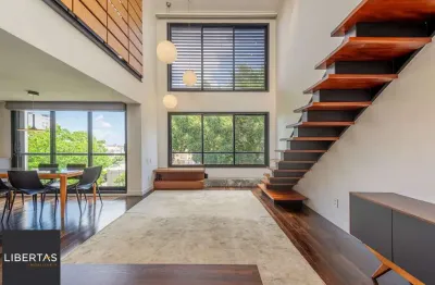 Cobertura com 115m² e 2 dormitórios, 2 suítes, 1 vaga