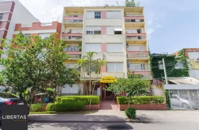 Apartamento com 3 dormitórios em prédio com elevador no bairro santa cecília