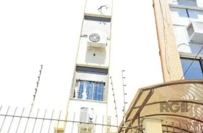 Apartamento de 2 quartos, suíte e 2 vagas de garagem no bairro bom fim em poa/rs