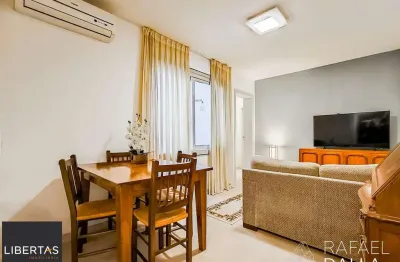 Apartamento 2 dormitórios com vista para o museu, na luiz afonso, cidade baixa