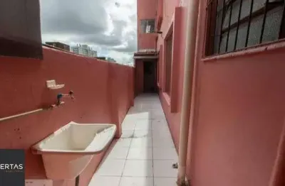 Apartamento 3 dormitórios com amplo espaço para pets no bairro azenha