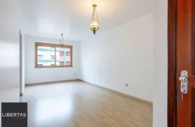 Apartamento de 72 metros privativos com 2 dormitórios no bairro petrópolis
