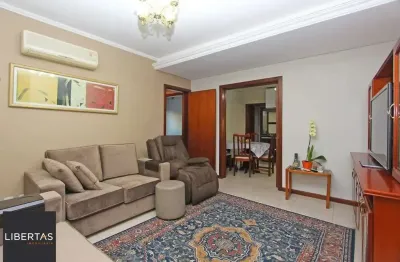 Casa com 5 quartos à venda na Rua Roque Calage, 349, Passo da Areia, Porto Alegre