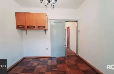 Apartamento com 3 dormitórios, 1 vaga coberta, no bairro petrópolis, em porto alegre, rs