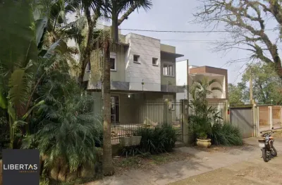 Casa 367m², 3 dormitórios, 4 vagas no bairro ipanema