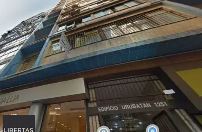 Oportunidade sala comercial centro frente andar alto, preço atrativo.