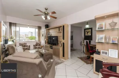 Apartamento semimobiliado com 2 quartos e 2 banheiros no bairro floresta