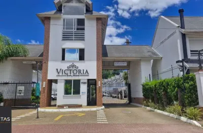 Casa em condomínio fechado, 5 dormitórios sendo 2 suítes, 5 banheiros, 203 m² de área privativa, 2 garagem cobertas
