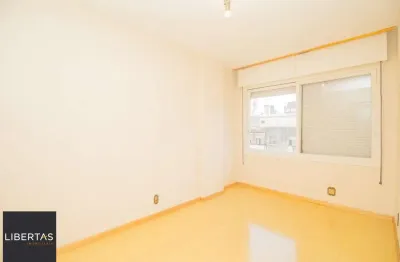 Apartamento de 2 quartos com 51 metros privativos na av: senador salgado filho