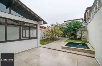 Casa com 3 quartos à venda na Avenida Icaraí, 186, Cristal, Porto Alegre