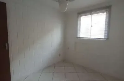 Apartamento com 02 dormitórios com estacionamento por convenção