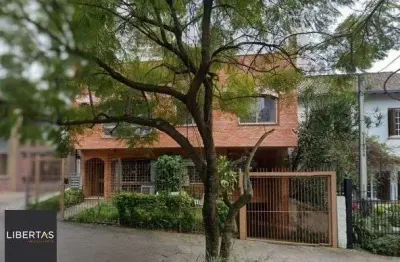 Apartamento de 3 dormitórios e vaga no bairro petrópolis