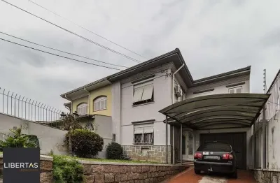 Casa com 3 quartos à venda na Rua Veador Porto, 251, Santana, Porto Alegre