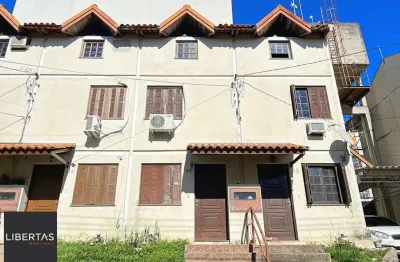 Casa em condomínio fechado com 2 quartos à venda na Avenida Monte Cristo, 100, Vila Nova, Porto Alegre