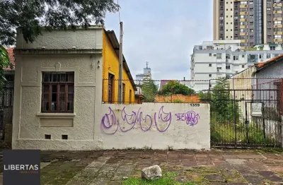 Terreno à venda na Rua Vicente da Fontoura, 1359, Santana, Porto Alegre