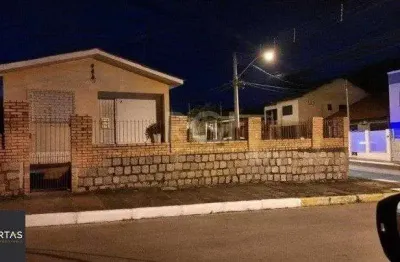 Casa com 3 quartos à venda na Rua Pedro Álvares Cabral, 76, Nossa Senhora das Graças, Canoas