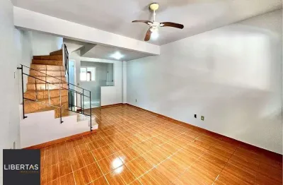 Casa com 2 quartos à venda na Rua Treze de Maio, 630, Rio Branco, Canoas