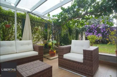 Apartamento garden semimobiliado 2 dormitórios, e vaga pra 2 carros.