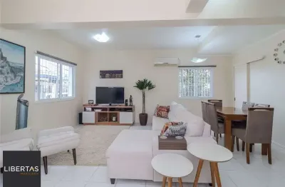 Casa com 3 quartos à venda na Rua Derocy Peres da Palma, 121, Lomba do Pinheiro, Porto Alegre
